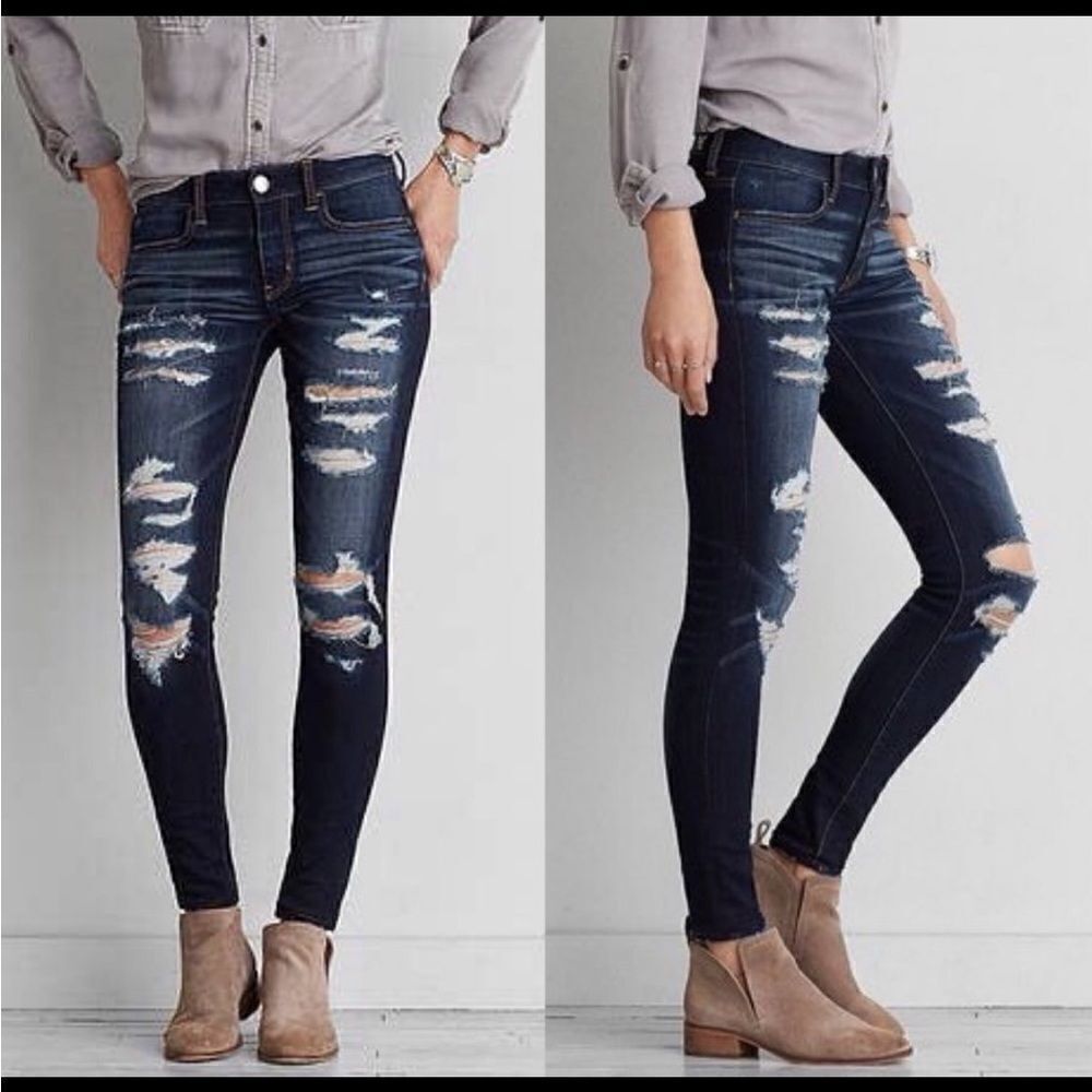 EUC WOMEN’S AMERICAN EAGLE SUPER STRETCH SKINNY DISTRESSED JEANS SIZE 10